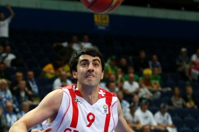 Σερμαντίνι: «Είμαι χαρούμενος στη Μακάμπι»