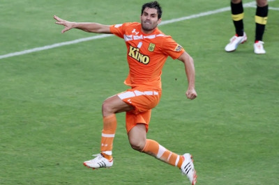 To… ελληνικό «φλαμένκο» του Νταβίντ Αγκάνθο! (photos)