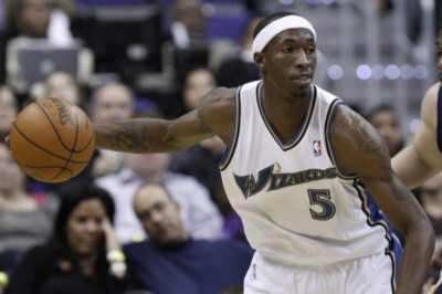 Σαν Αντόνιο Σπερς: Συζητήσεις με Τζος Χάουαρντ