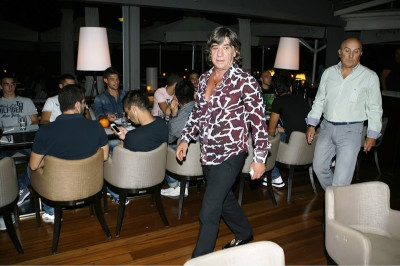 Μαύρος: «Παλεύουμε με… οδοντογλυφίδες»