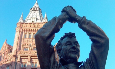 Σαν Σήμερα: Όταν «έφυγε» ο μύθος Μπράιαν Κλαφ (photos+ videos)