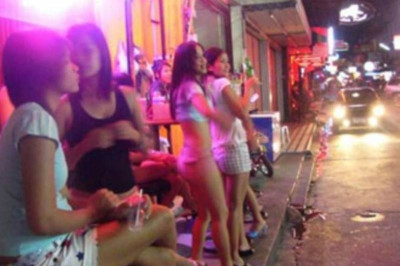 Σχολή για ιερόδουλες στην Βαλένθια!