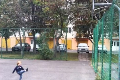 Απίστευτο… ποδοσφαιρικό καλάθι από 2χρονο παιδί! (video)