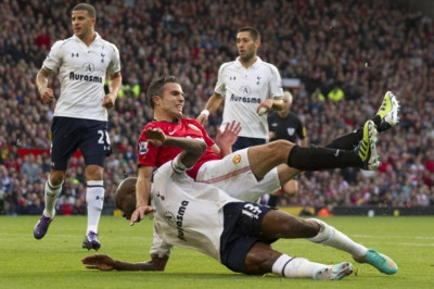 Τότεναμ: Το τάκλιν του Γκαλάς στον Φαν Πέρσι (video)