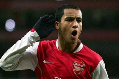 Άρσεναλ: «Γουόλκοτ, υπέγραψε το…»