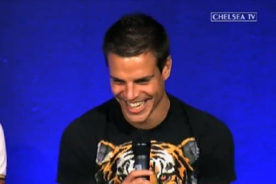 Τσέλσι: Οι Ισπανοί τραγούδησαν το Μακαρένα! (video)