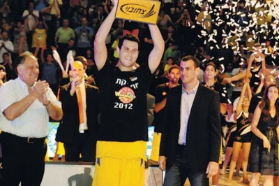 Μακάμπι Τελ Αβίβ: Ακάθεκτος ο Λόγκαν