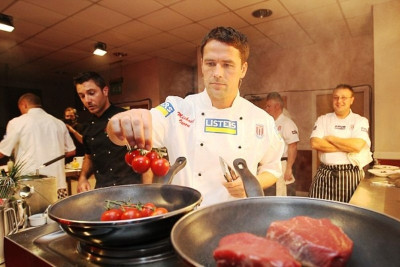 Ο Όουεν στην κουζίνα της Στόουκ!