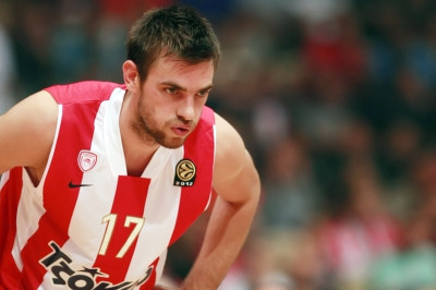 Μάντζαρης στο Onsports: «Επιτακτική η βελτίωση στην άμυνα»