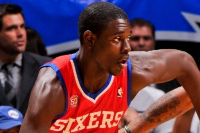 Φιλαδέλφεια 76ερς: Η μπάλα στον Χολιντέι
