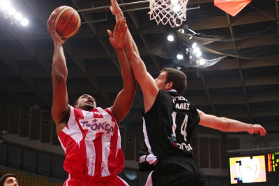 Με το… δεξί Ολυμπιακός, Κολοσσός και Πανιώνιος