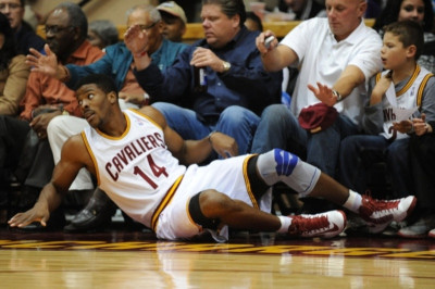 Κλίβελαντ Καβαλίερς: Παρελθόν ο Αζουμπουίκε