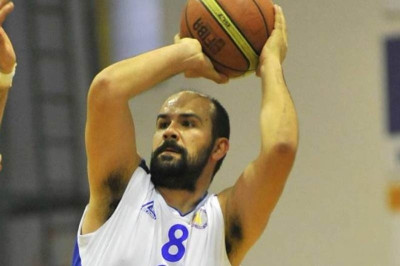 Βούλγαρης: «Μεγάλους στόχους ο Ιωνικός Νικαίας»