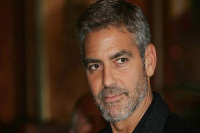 Ξόδεψε χιλιάδες δολάρια νομίζοντας ότι τα είχε με τον... Κλούνεϊ!