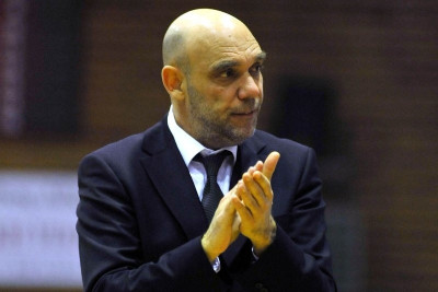 Γκέκος: «Να αισθανόμαστε καλά από την άμυνα»