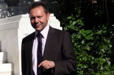Στο νοσοκομείο ο Γιάννης Στουρνάρας