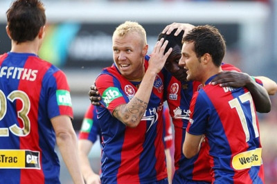 Νιούκαστλ Τζετς: Ακόμη δύο γκολ ο Χέσκεϊ (videos)