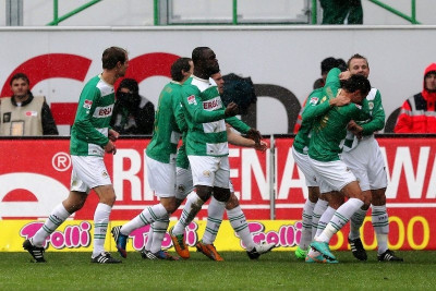 «Κόλλησε» η Βέρντερ, 1-1 με Γκρόιτερ (videos)