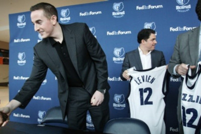 Μέμφις Γκρίζλις: Ο νέος ιδιοκτήτης καρφώνει