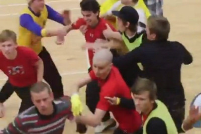 Ποδόσφαιρο σάλας και… βία (video)