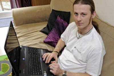 Το laptop «έβραζε» το σπέρμα του