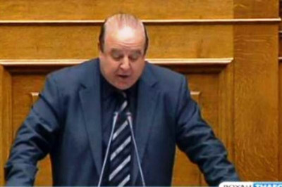 Ο Χαϊκάλης έβγαλε μαγνητοφωνάκι στη Βουλή!