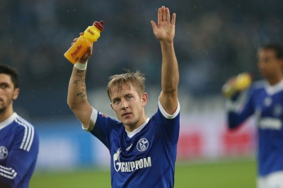 Σάλκε: Η… απόκρουση της σεζόν από τον Χόλτμπι! (video)