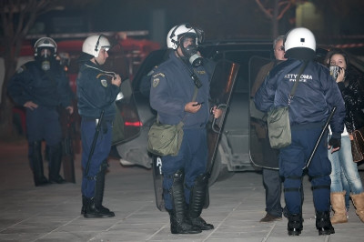 ΠΑΟΚ: Επεισόδια οπαδών με την Αστυνομία!