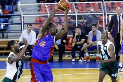 Μπούκερ: «Τεράστια περιθώρια βελτίωσης»