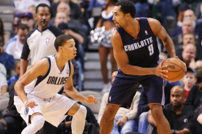 Σάρλοτ Μπόμπκατς: Πλησιάζει η επιστροφή του Χέντερσον