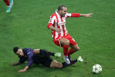 Τζεμπούρ: «Βελτιώνομαι με Μήτρογλου»