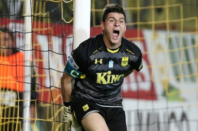 Άρης: Αποχώρησε με πρόβλημα ο Βελλίδης