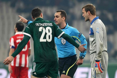 Πετρόπουλος: «Ήταν πέναλτι»