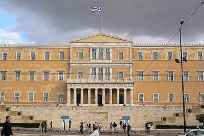 Αυτά είναι τα «πόθεν έσχες» των πολιτικών για το 2011