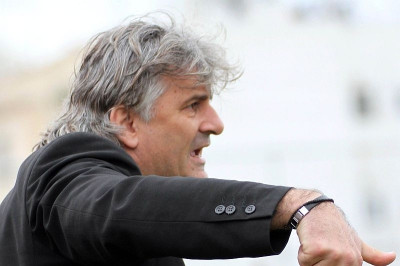 Δόξα Ν. Μανολάδας: «Πονοκέφαλοι» για Τσίρκοβιτς