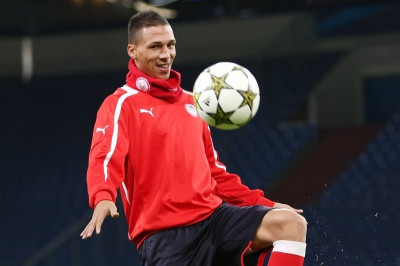 Ολυμπιακός: Χολέμπας... τριετίας και επίσημα!