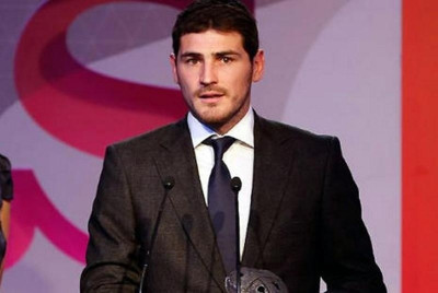 Ρεάλ Μαδρίτης: Η βράβευση του Κασίγιας από την AS (video)