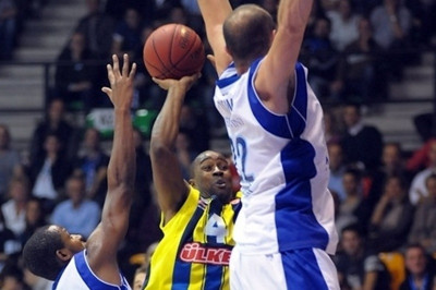 Φενέρμπαχτσε Ούλκερ: H «μαγική» ασίστ του ΜακΚάλεμπ (video)