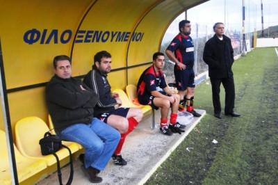 Κορφές: Θρήνος για Σαπουτζάκη