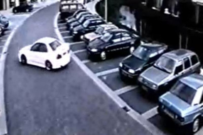 O δράστης ήταν οδηγάρα! (video)