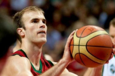 Καλάθης: Τα έκανε… όλα!