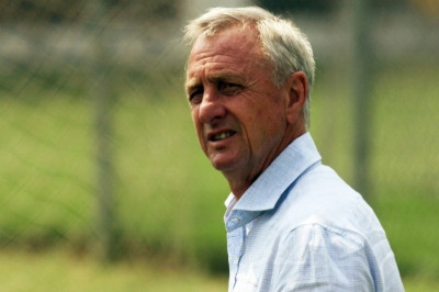 Ύμνοι Κρόιφ για Βενγκέρ!