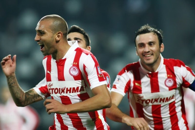 Ολυμπιακός: Δεξί μπακ και φορ σε... πρώτο πλάνο