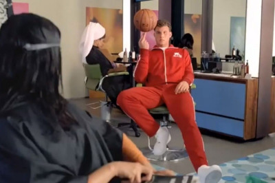 Μπλέικ Γκρίφιν: Αυτοκριτική μέσω… διαφημίσεων (videos)