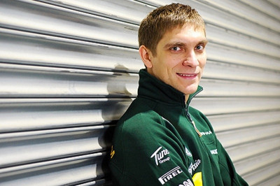 Caterham: Αποφασίζει για Πετρόφ