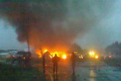 Τραγωδία στη Ρωσία-Αεροπλάνο κόπηκε στα τρία και άρπαξε φωτιά