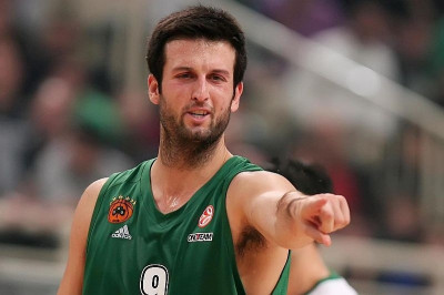 Καπόνο: «Όλοι μαζί για το έβδομο αστέρι»