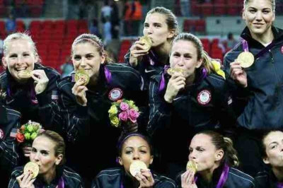 Αποθέωση FIFA σε εθνική ΗΠΑ και Λιόν για το 2012! (videos)