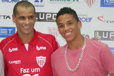 Ριβαλντίνιο: «Να γράψω τη δική μου ιστορία»