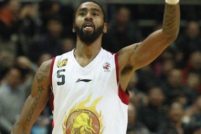 Ντούμπι: Τον… σταμάτησαν στους 75 πόντους! (video+photos)